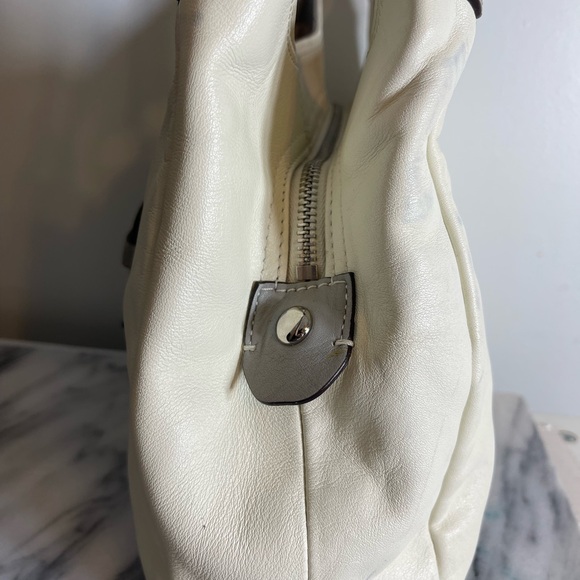 Coach White And Gray Soho  Lynn Hobo, Leather Shoulder Bag EUC with COA - Picture 16 of 16